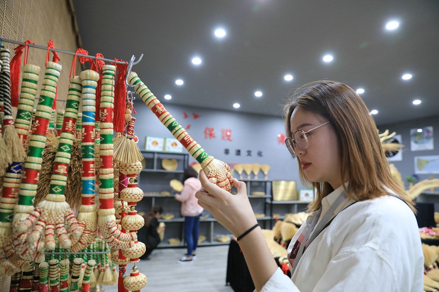 小小笤帚苗做成了10億元大產(chǎn)業(yè)，不簡單！