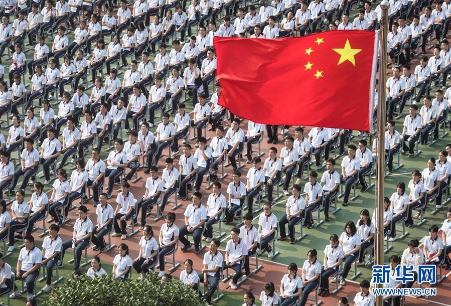 (新華全媒頭條·圖文互動)(22)同舟共濟戰(zhàn)“疫”記——中國抗擊新冠肺炎疫情全紀實