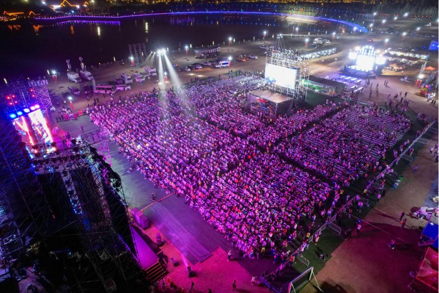 “如七而遇 相思烏?！边@場(chǎng)七夕主題音樂(lè)會(huì)甜出圈137.png