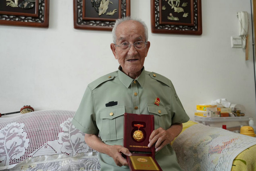 1756960350133686.jpg 老兵2.jpg