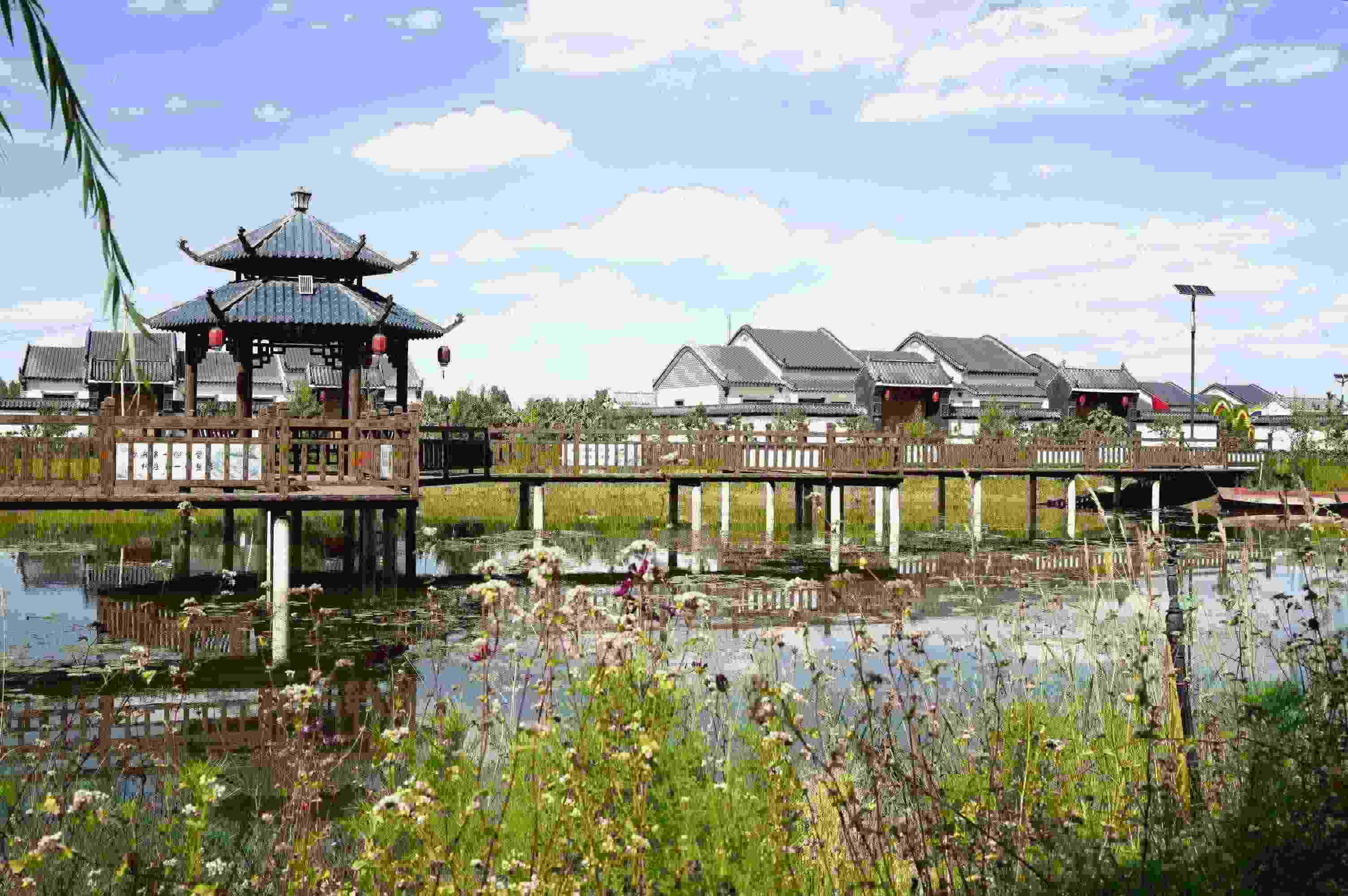 黃家堡村，筑夢新居。張文博攝