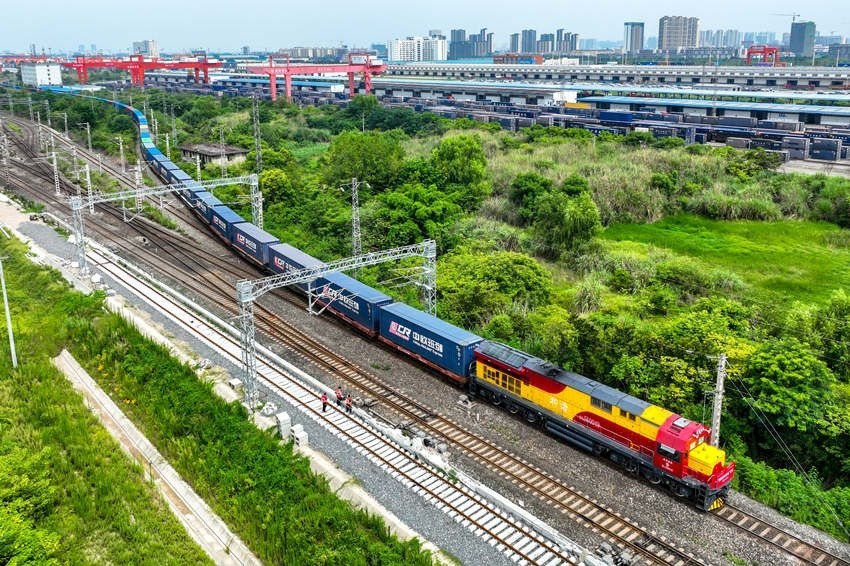 中歐班列（成渝）駛出成都國際鐵路港。青白江區(qū)委宣傳部供圖