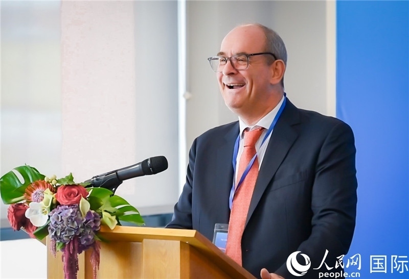 圖為倫敦?戶港代表致辭。人民網(wǎng) 郭錦標(biāo)攝