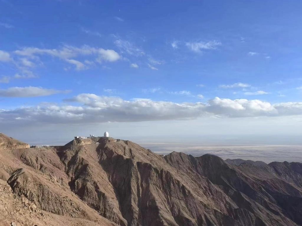 墨子巡天望遠(yuǎn)鏡遠(yuǎn)景圖。（中國科學(xué)技術(shù)大學(xué)供圖）