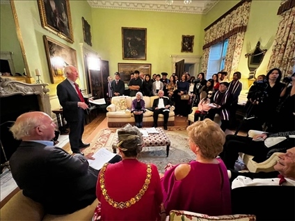 藝術(shù)節(jié)舉辦的人文交流活動。主辦方供圖