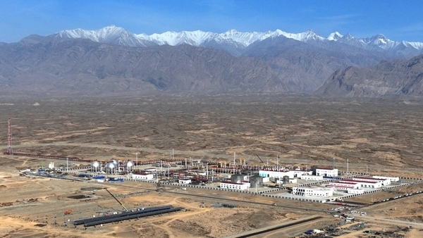 塔里木油田博孜天然氣處理廠。陳士兵 攝