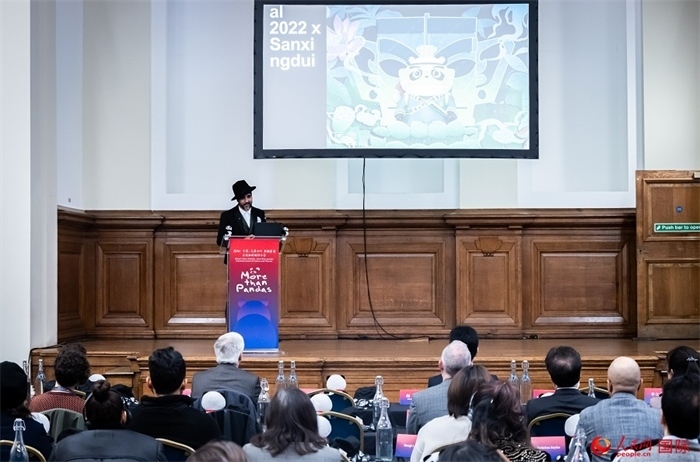 城市建筑與文化創(chuàng)意設(shè)計(jì)師卡姆·帕尼薩講述他和四川的故事。人民網(wǎng) 郭錦標(biāo)攝