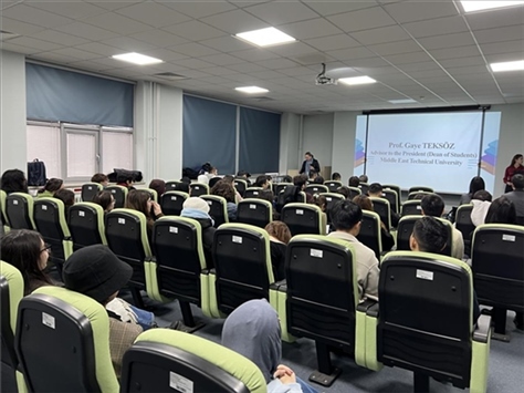 現場宣講中企。主辦方供圖