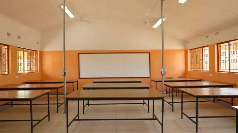 寬敞明亮的教室。主辦方供圖