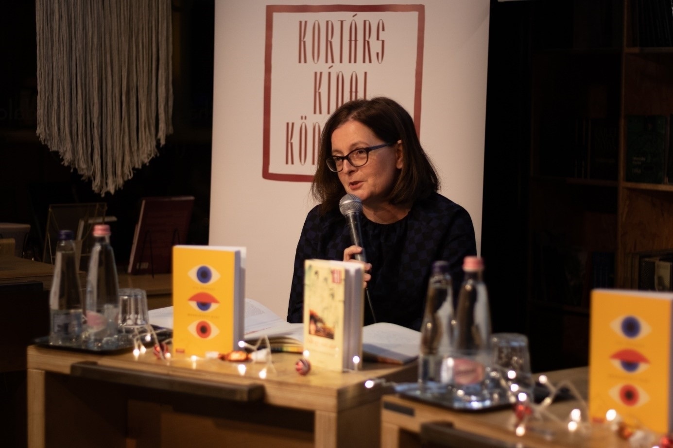 安奈特博士分享讀書體會。摩爾多瓦尼·巴爾納巴斯攝