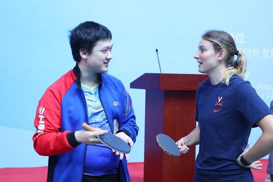 資訊有故事︱美國弗吉尼亞大學(xué)乒乓球代表團訪華:重走乒乓路 一起向未來