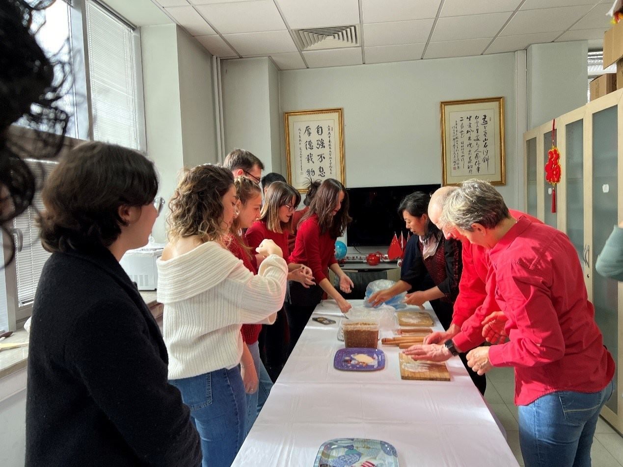 餃子工作坊現(xiàn)場。中東技術(shù)大學(xué)孔院供圖