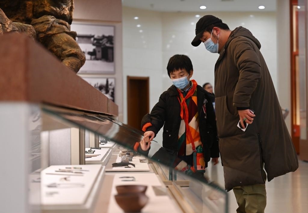 2024年1月29日，市民在平津戰(zhàn)役紀(jì)念館參觀。