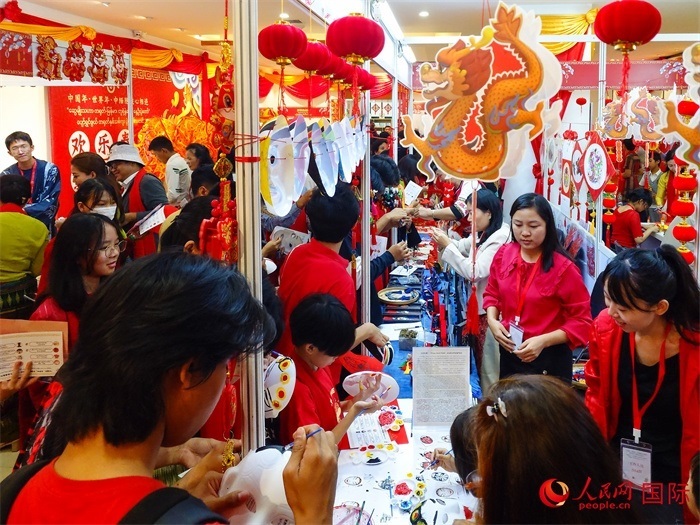 活動(dòng)現(xiàn)場氣氛熱烈。人民網(wǎng)記者 謝佳君攝