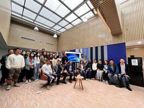 團(tuán)隊(duì)歷史照片。（中國科學(xué)院上海光學(xué)精密機(jī)械研究所供圖）