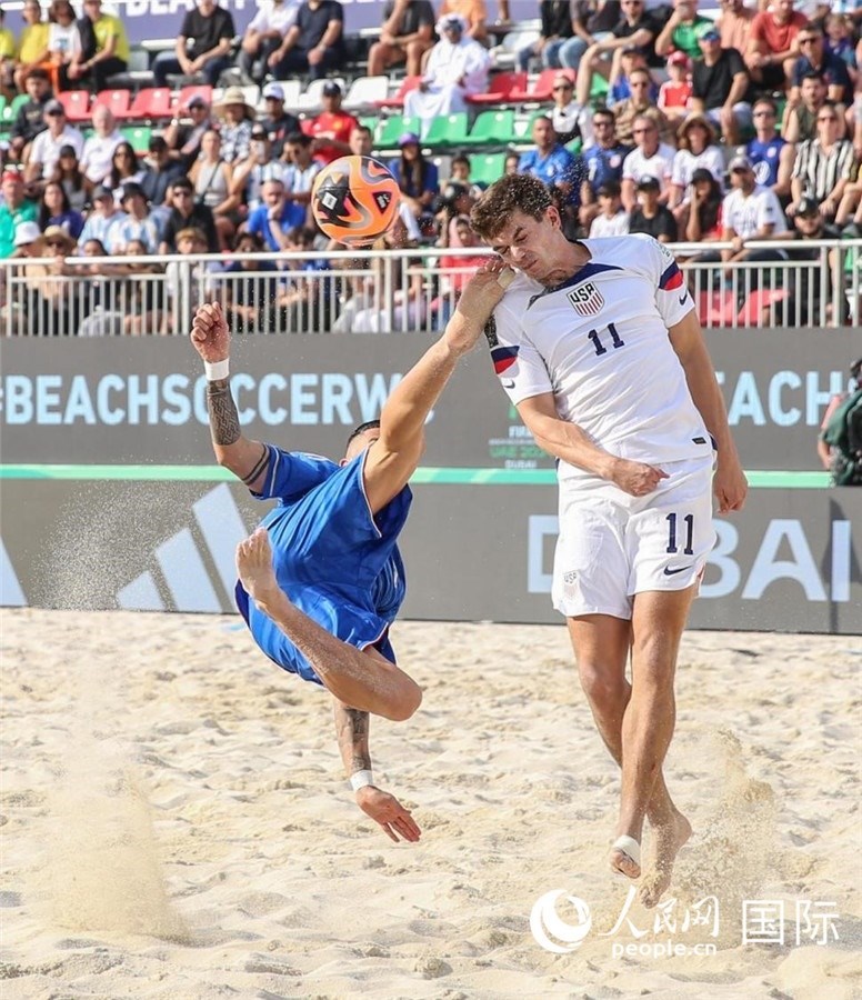 2月15日，意大利隊對陣美國隊。人民網(wǎng)塔里克·易卜拉欣攝