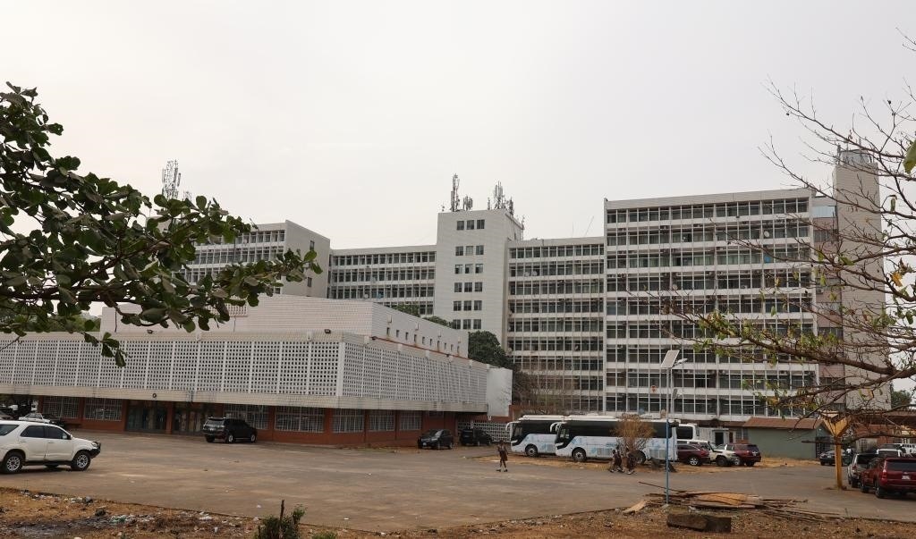 中塞友誼大廈。