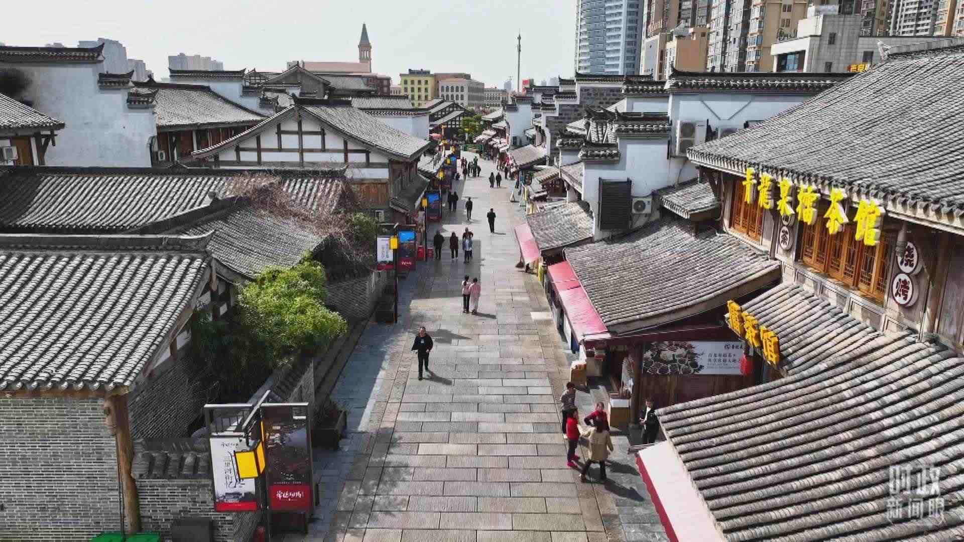 △常德河街。（總臺(tái)記者姚鵬、溫盛強(qiáng)拍攝）