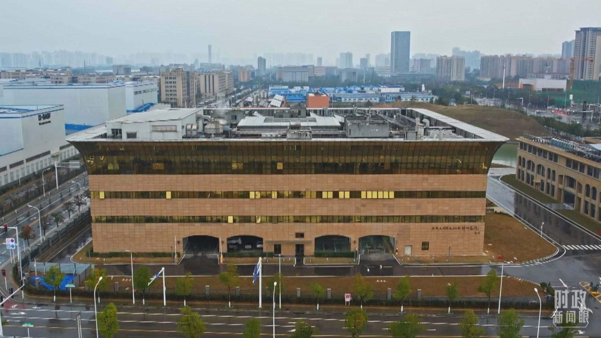 △巴斯夫杉杉電池材料有限公司。（總臺(tái)記者陳稼、楊侃拍攝）