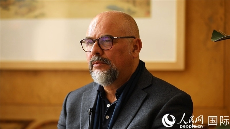 意大利陶瓷城市協(xié)會副會長保羅·馬賽蒂接受人民網(wǎng)專訪。人民網(wǎng) 劉動攝