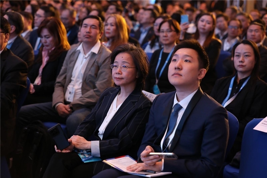 沈敏娟大使出席論壇。蒙政府官網供圖