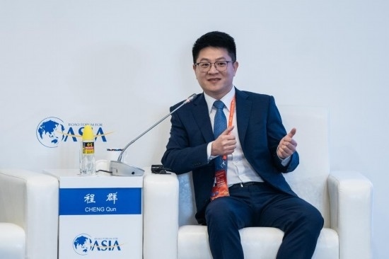 3月27日，猿輔導(dǎo)集團(tuán)副總裁、人工智能研究院院長(zhǎng)程群在分論壇上發(fā)言。新華社記者 曹夢(mèng)瑤 攝