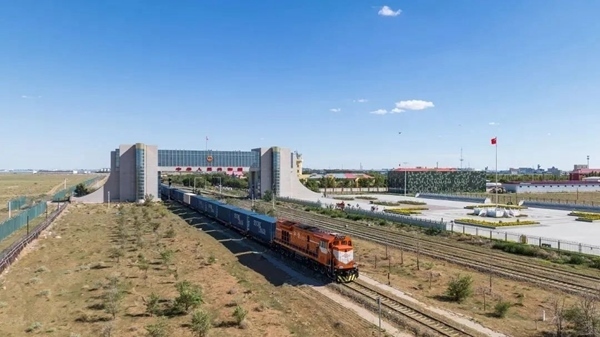 全國鐵路實行新的貨物列車運行圖。國鐵集團供圖