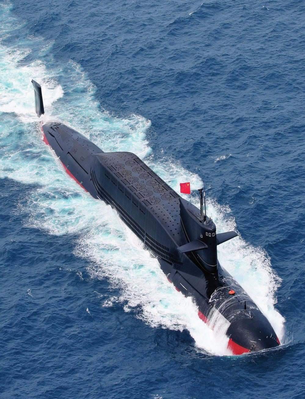 某潛艇執(zhí)行實(shí)戰(zhàn)化訓(xùn)練歸來(lái)（2018年3月攝）。周啟青攝