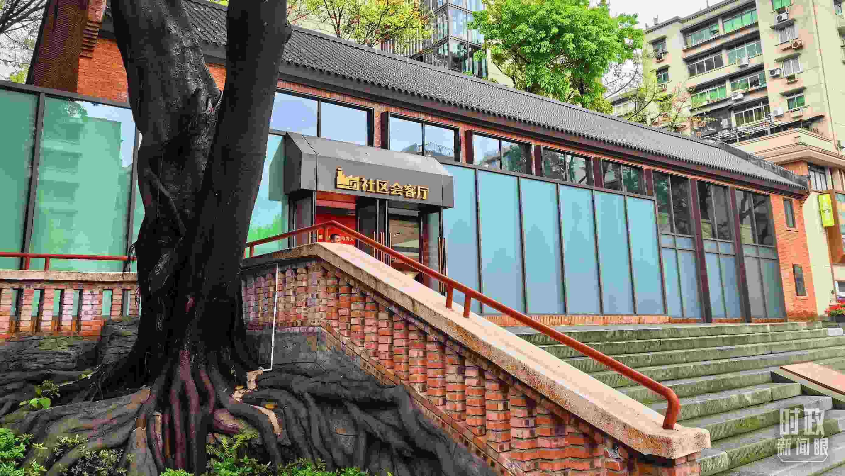 △民主村社區(qū)會客廳。（總臺央視記者程鋮拍攝）