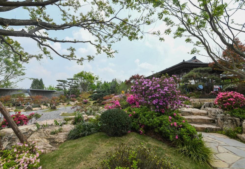 這是2024年4月12日拍攝的成都世園會主會場寧波園。新華社記者 王曦 攝