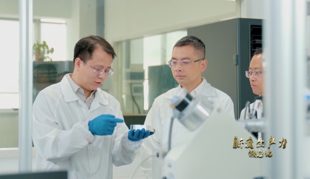 長沙巴斯夫杉杉電池材料研究院，正在進行電池材料研究。