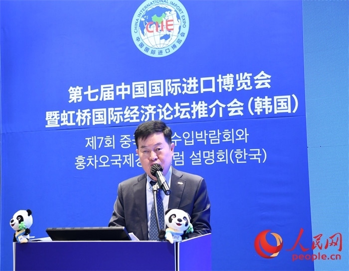 韓國貿(mào)易協(xié)會(huì)專務(wù)理事金高鉉發(fā)言。 人民網(wǎng) 程安康攝