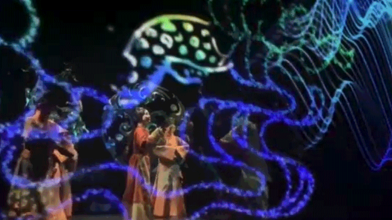 馬王堆復(fù)原動態(tài)展《一念·辛追夢》以多媒體視覺影像，為觀眾提供沉浸式視聽感受。