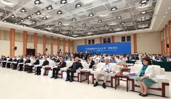 6月12日，“中國(guó)新疆的歷史與未來(lái)”國(guó)際論壇在喀什舉辦。（圖片來(lái)源：民族畫(huà)報(bào)）