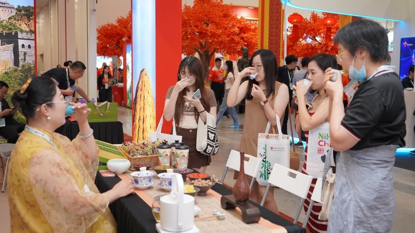 寧夏非遺八寶茶互動展示。 吉隆坡中國文化中心供圖