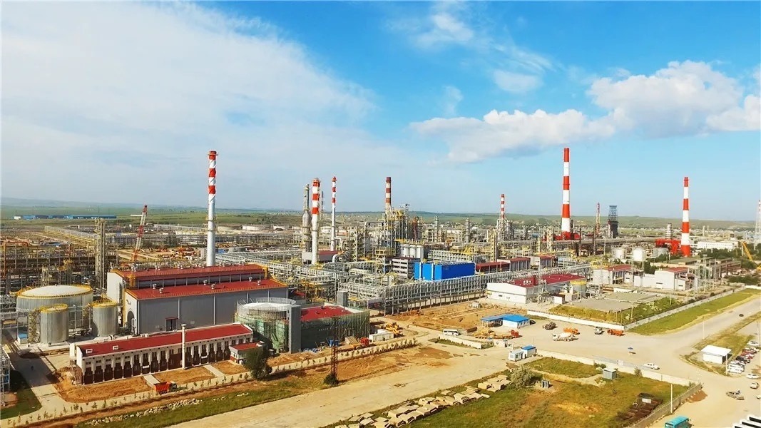 奇姆肯特?zé)捰蛷S完成現(xiàn)代化改造后全景。（圖源：人民網(wǎng)）