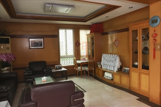 圖為魏來法家的客廳。