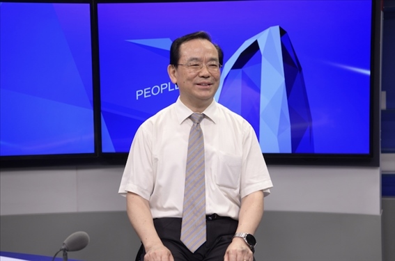 中國人民大學(xué)法學(xué)院教授、博士生導(dǎo)師楊建順。人民網(wǎng)記者 王曉嘯攝