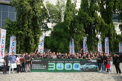 8月3日，中國車企奇瑞在雅加達(dá)舉行活動(dòng)，慶祝在印尼交付第3000輛電動(dòng)汽車OMODA E5。奇瑞汽車印度尼西亞銷售公司供圖