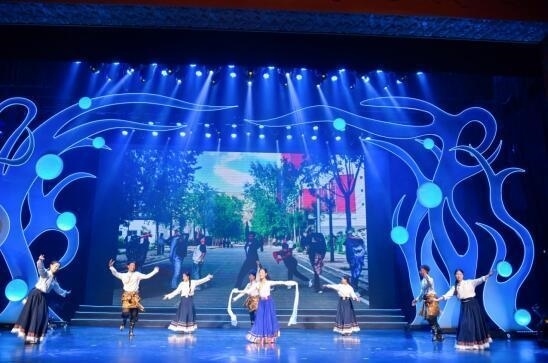 第十屆“歡動北京”開幕，12國青少年向未來問好