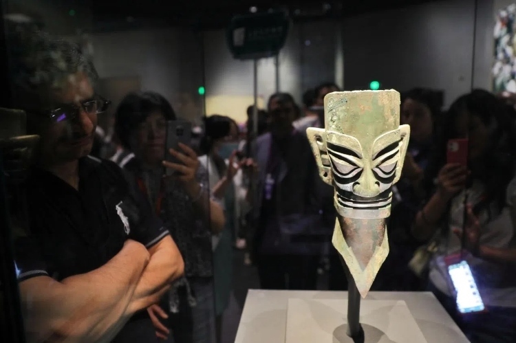 8月31日，亞洲媒體考察團參訪三星堆博物館。《中國經濟周刊》記者肖翊攝