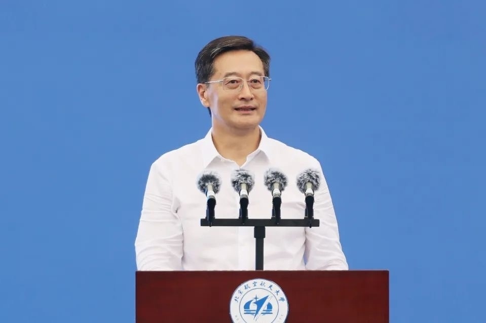 中國工程院院士、北京航空航天大學校長王云鵬在2024級新生開學典禮上講話。校方供圖