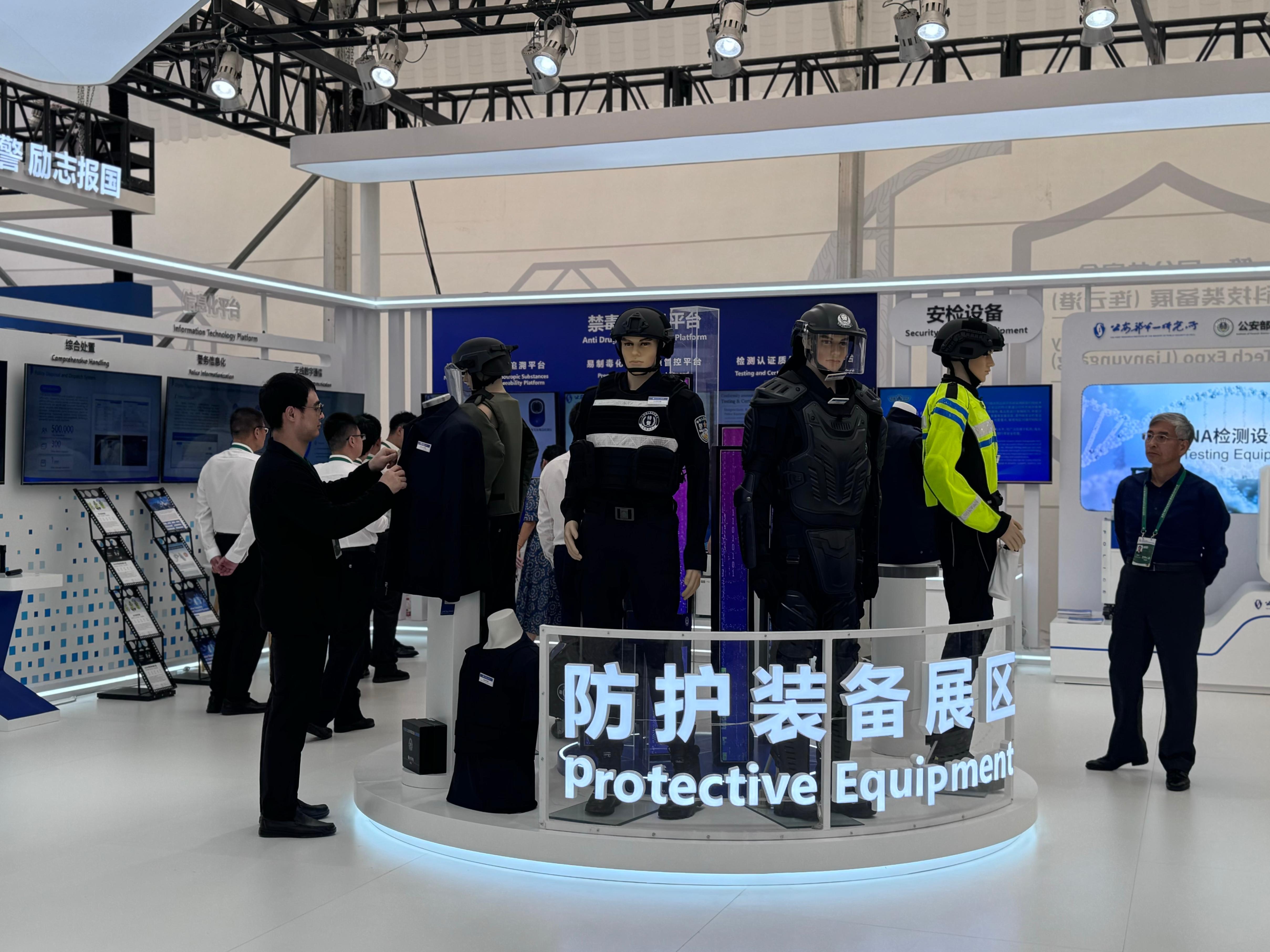 公共安全科技裝備展（連云港）現(xiàn)場。人民網(wǎng)記者 郝萍攝