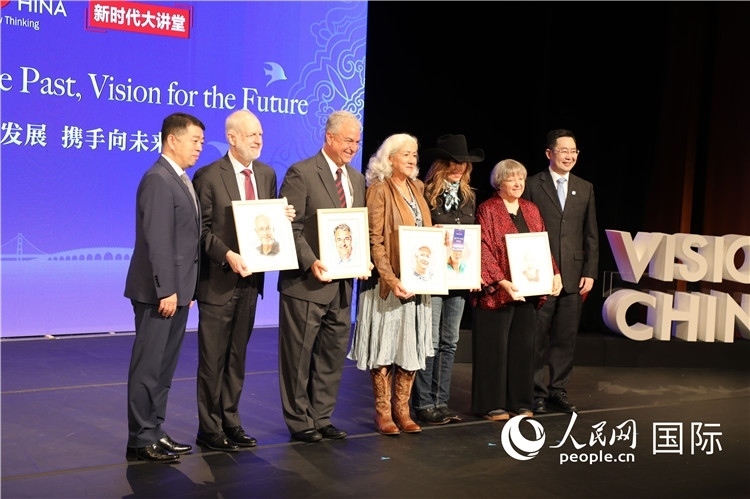 1、當(dāng)天的演講嘉賓講述了中美友好故事。 人民網(wǎng)記者 李志偉攝