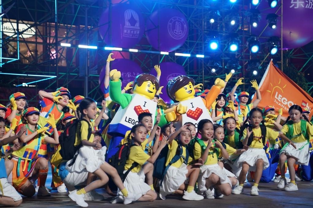 9月14日晚，演員在上海旅游節(jié)開幕式上表演。新華社發(fā)（陳浩明 攝）