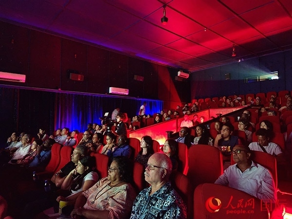 塞舌爾首屆中國電影節(jié)開幕式現(xiàn)場。人民網(wǎng)記者 黃煒鑫攝