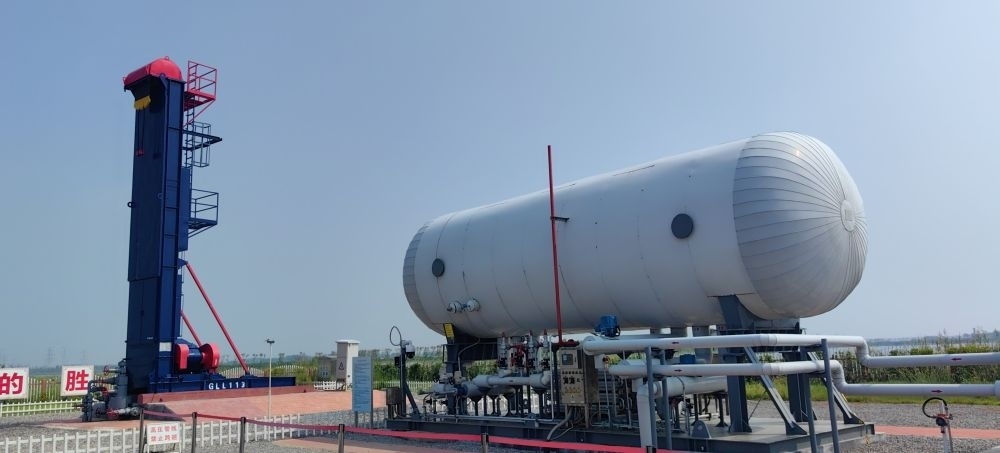 2024年8月30日，勝利油田萊113區(qū)塊CCUS項(xiàng)目現(xiàn)場(chǎng)。新華社記者 陳國(guó)峰 攝