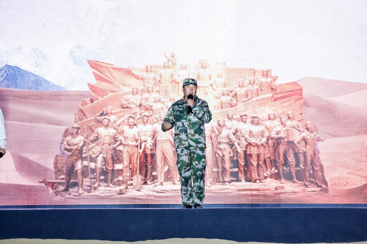 馬軍武在“何以中國(guó)·五星出東方”網(wǎng)絡(luò)主題宣傳活動(dòng)現(xiàn)場(chǎng)演講。人民視頻供圖