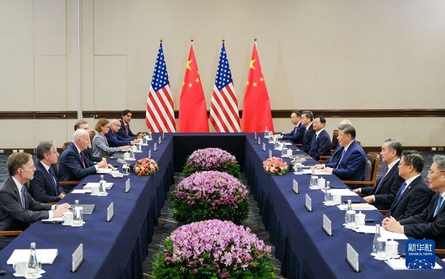 當(dāng)?shù)貢r(shí)間11月16日下午，國(guó)家主席習(xí)近平在利馬同美國(guó)總統(tǒng)拜登舉行會(huì)晤。新華社記者 丁林 攝