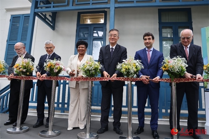 活動(dòng)上，中巴嘉賓共同為“茶緣·中巴友誼園”剪彩，標(biāo)志著中巴友誼園中“茶之道”展覽正式開幕。人民網(wǎng)記者 張志文攝